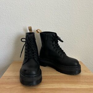 Dr Martens Vegan Jadon II Platform Unisex Platform Boots